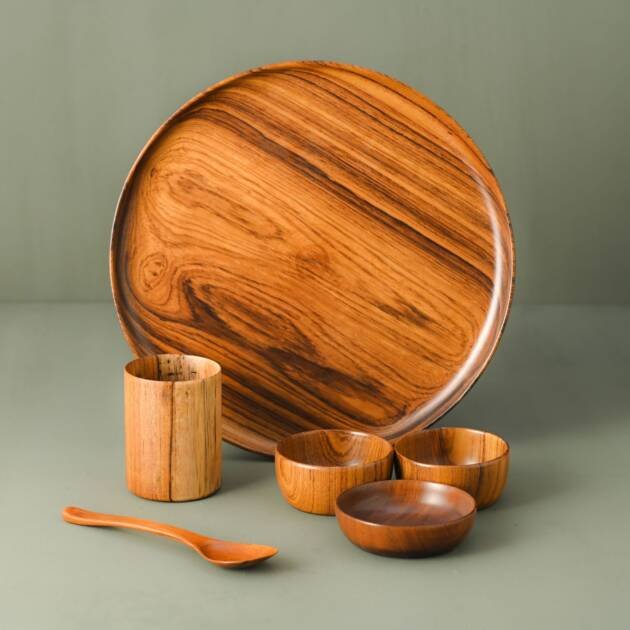 🍽️ Handcrafted Wooden Dinner Set – Set of 2